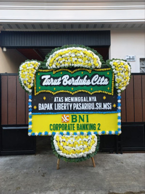 Papan Bunga Duka di Bonorowo
